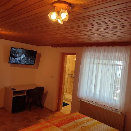 Gostilna Pension Blegoš Poljane nad Škofjo Loko Esterno foto